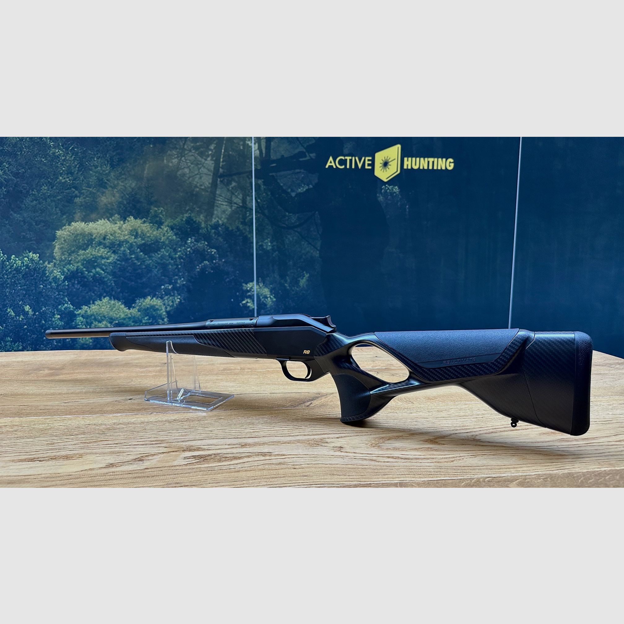 Blaser R8 Ultimate Carbon / Atzl Match-Hunting Trigger / shortened barrel / M15x1 / caliber of choice / AH chamber grip ball