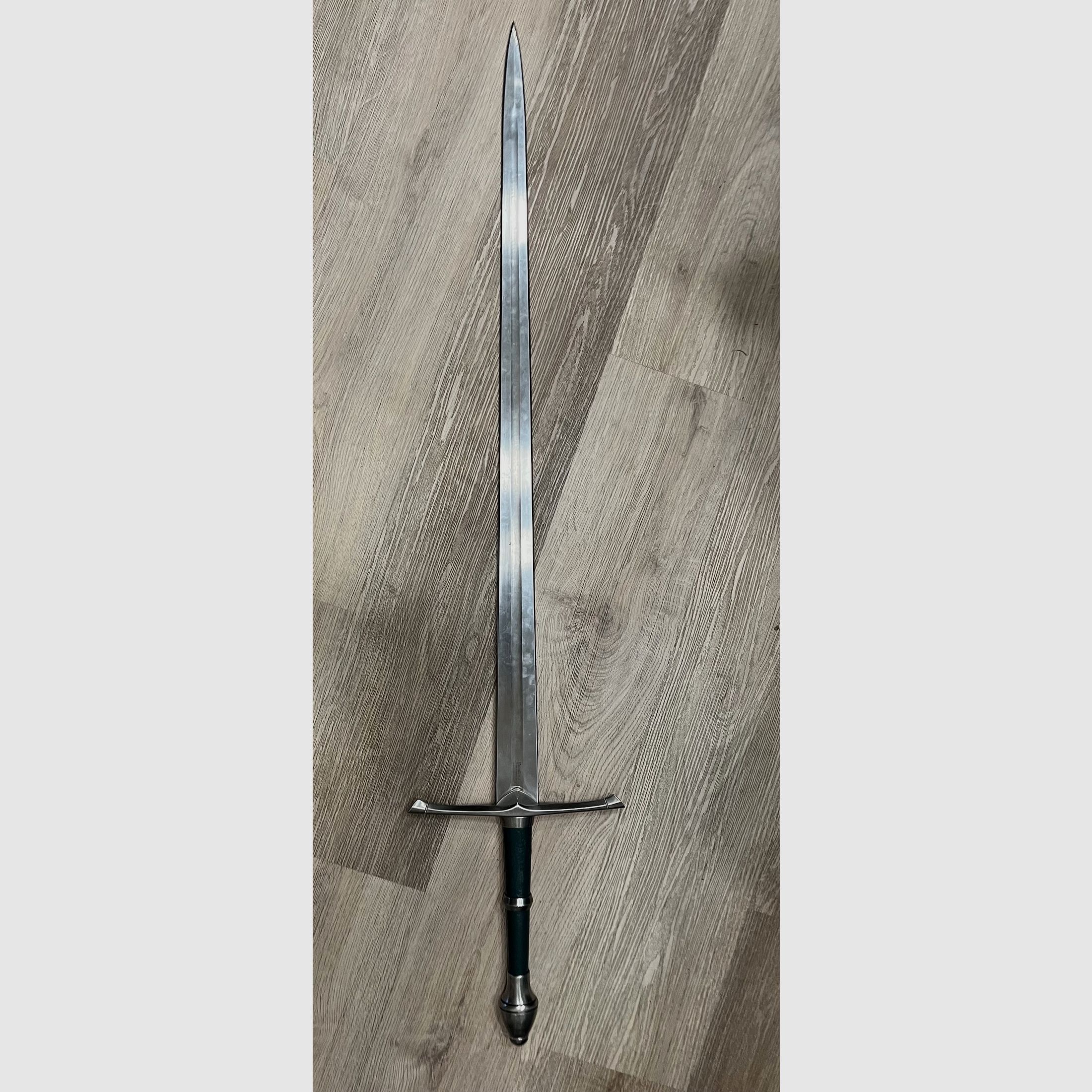 Ritter / Lord of the Rings / Middeleeuws zwaard + kostuumverzameling