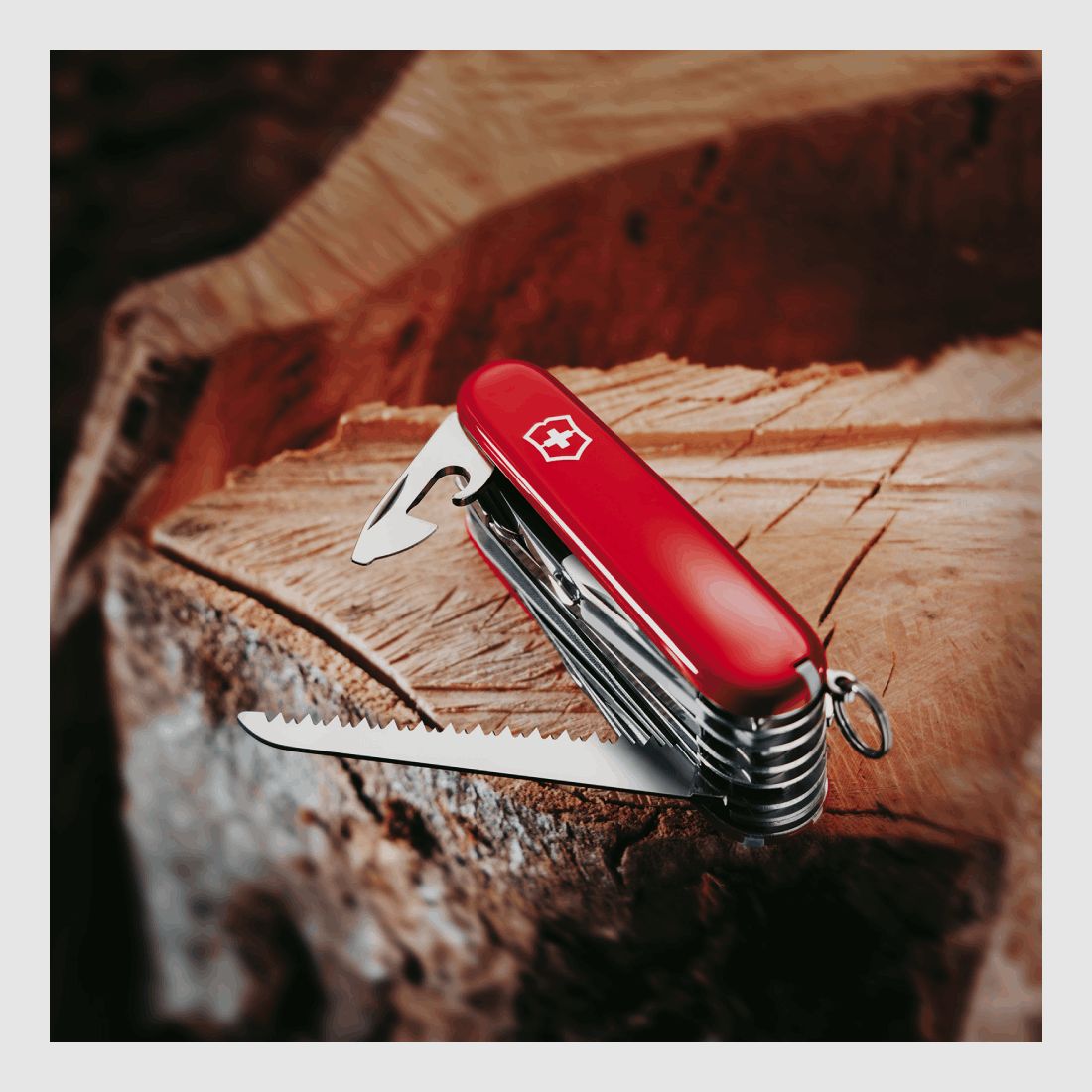 Victorinox Szwajcarski nóż Swiss Champ z 33 funkcjami Czerwony