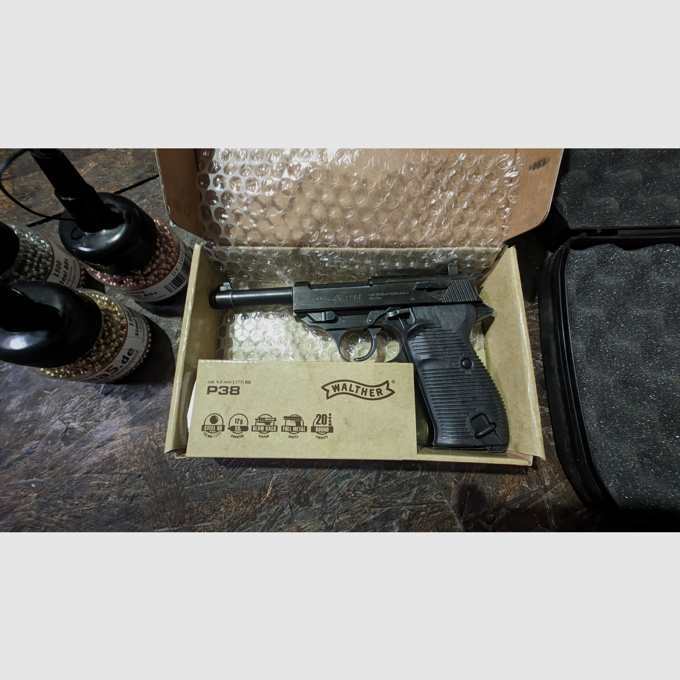 Umarex Legends Walther P38 4,5 mm (.177) BB, CO₂, < 3,0 J nowy, zdjęcie 2 z 5