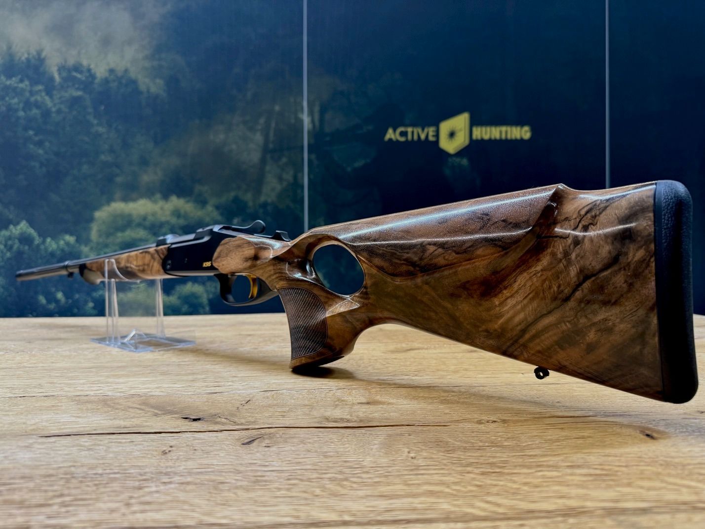 Blaser K95 Success / Wood class 6 / Cal. 6.5 Creedmoor / LL 52 cm / Gold elements / M15x1, image 3 of 9