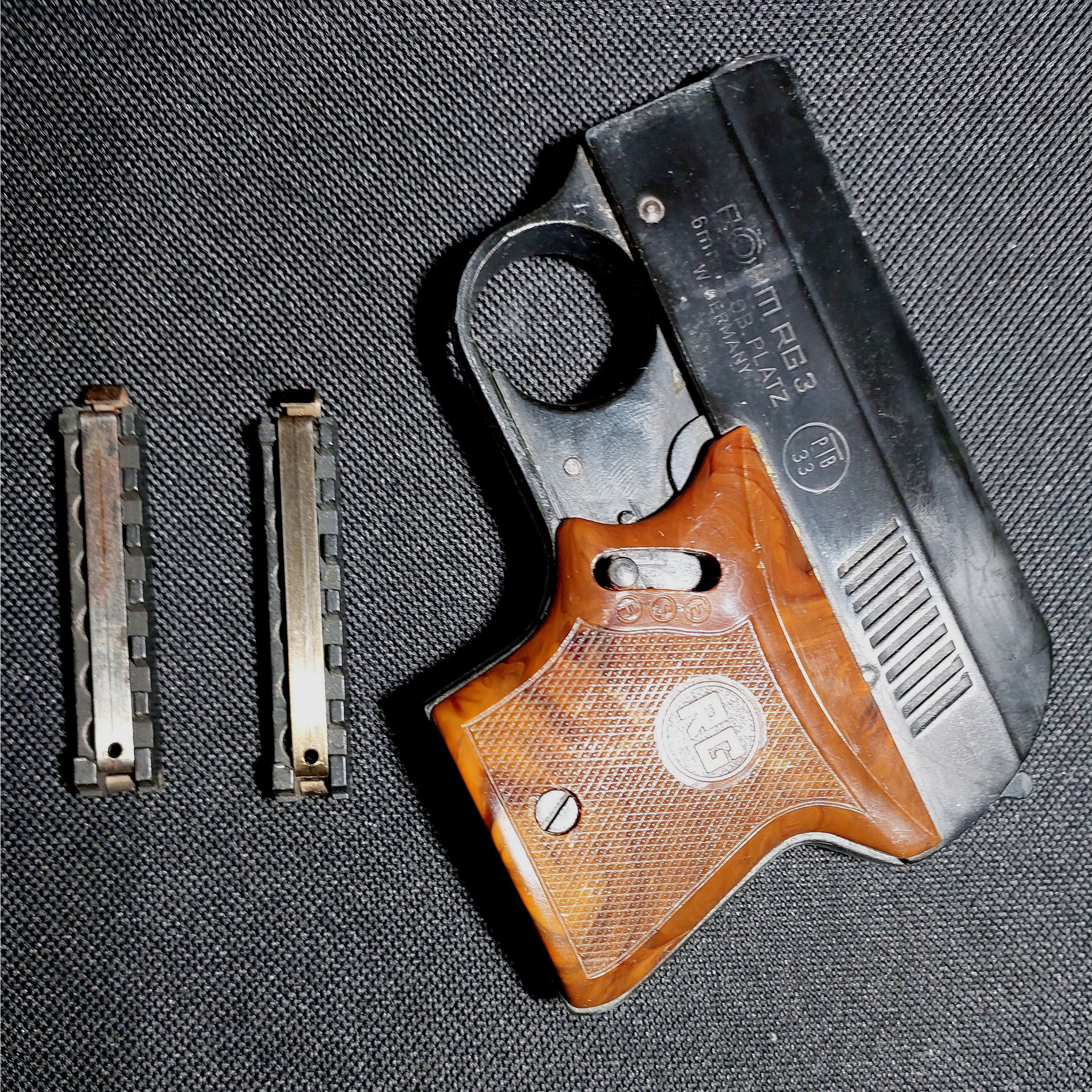 Taschenpistole RG3 - Röhm RG 3 Schreckschuss Pistole Kal. 6mm Flobert (PTB 33)