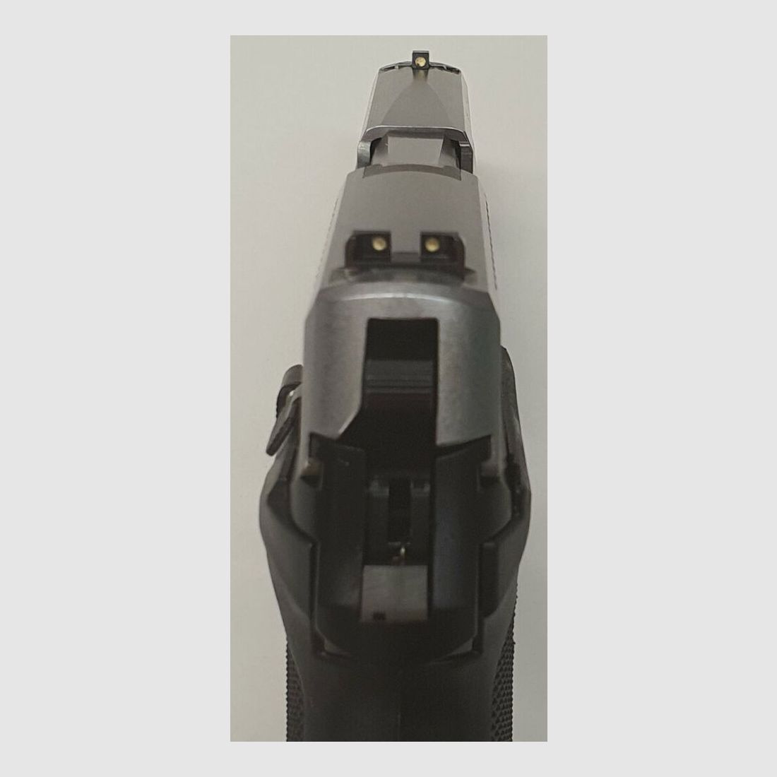 Pistola semiautomática NORINCO Mod. NP762/ NP22/ PX-3 bicolor en calibre 7,62x25tokarev incluyendo accesorios, imagen 3 de 9