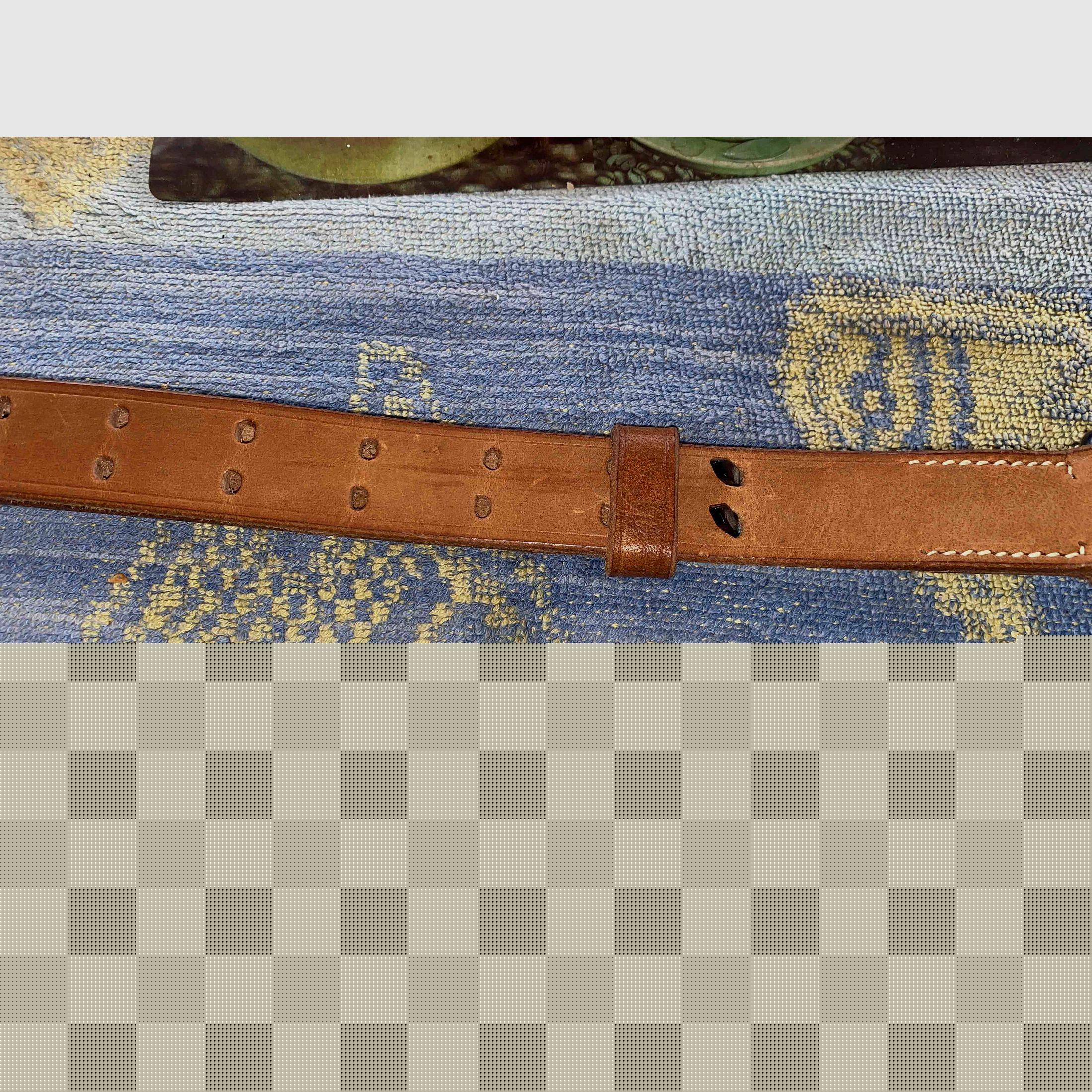 Gewehrriemen mit Riemenbügel