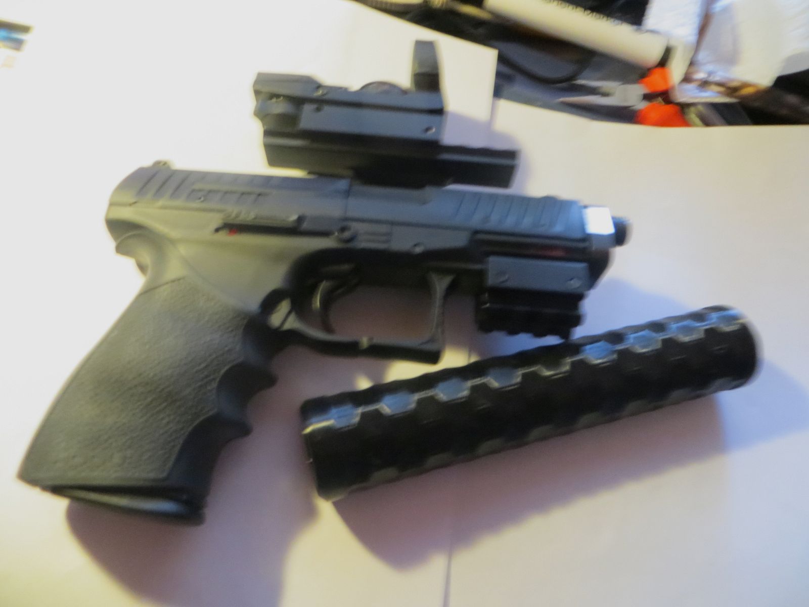 WALTHER PPQ  co2 4,5 Diabolo neuwertig mit Kompensator (Schalldämpferatrappe) und RedDot