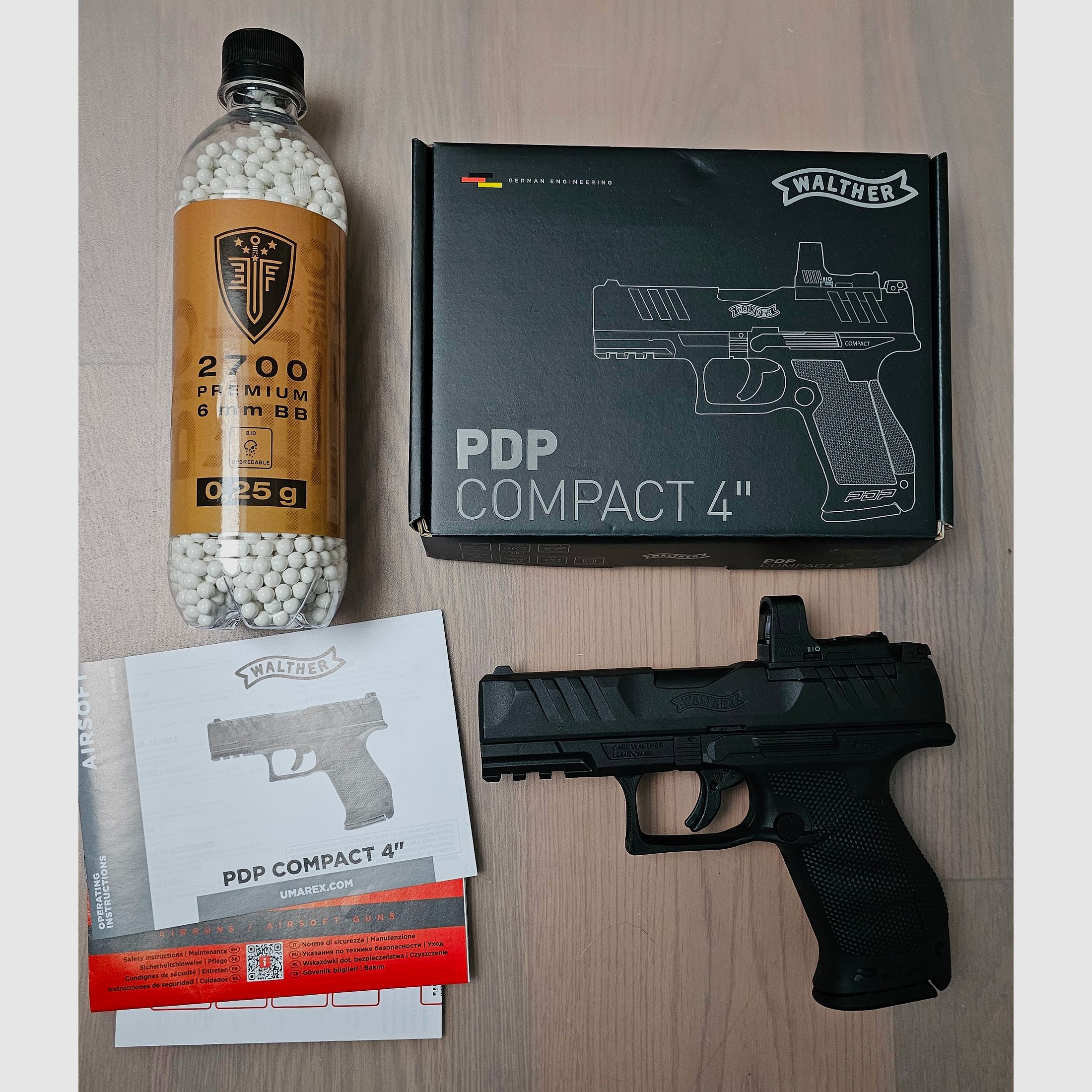 Neuw. Umarex Walther PDP Compact 4" Softair-Co2-Pistole Schwarz 6 mm + RDS 8 Point Sight