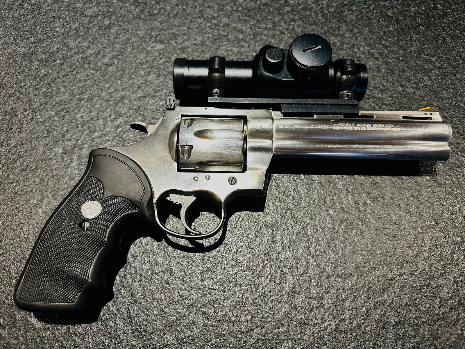 Colt Anaconda .44 Mag. 6"