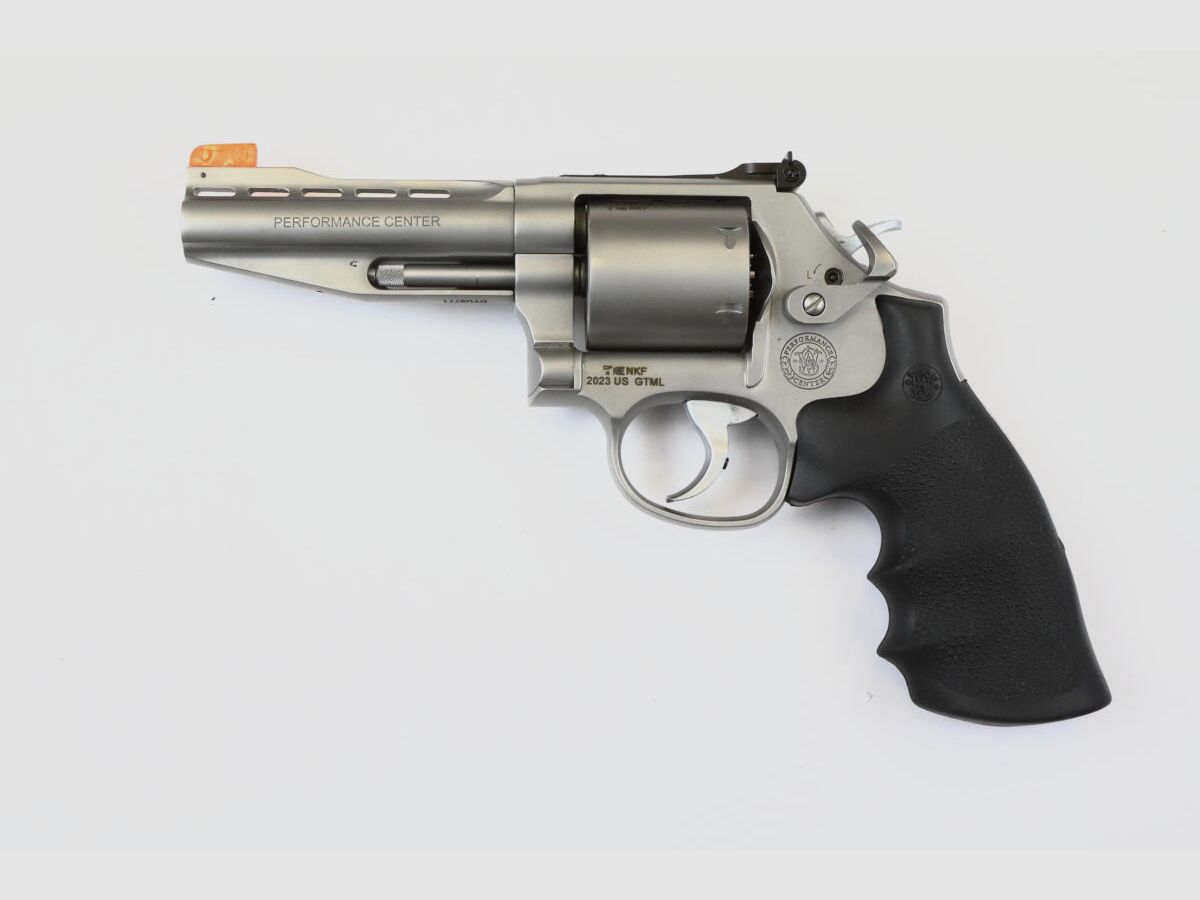 Smith & Wesson 686 Plus Performance Center 4″, Bild 3 von 6