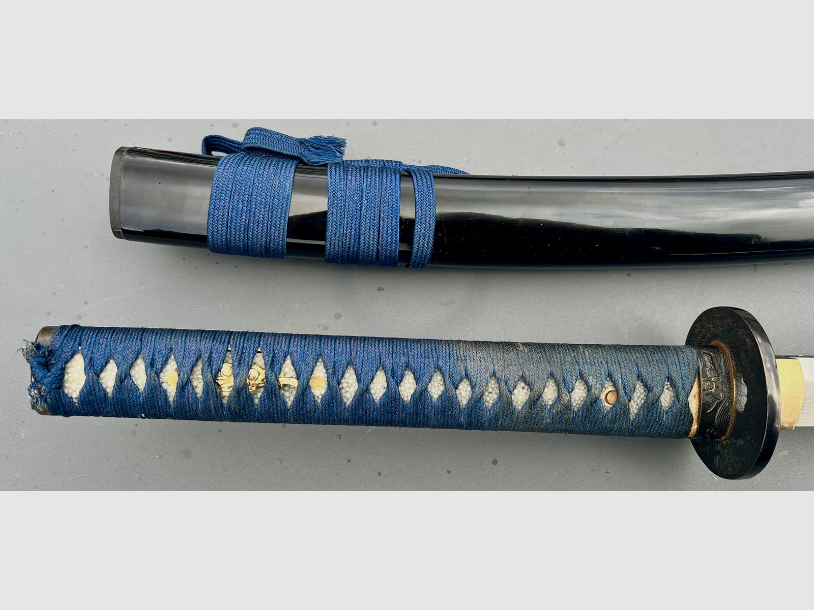 Dernière légende Mikusa 4000 Katana — 73 cm Nagasa / lame différentiée pliée / rare de collection (pas Hanwei / Paul Chen Cold Steel Tozando Nosyudo Minosaka Kaneie Yoshindo Yoshihara) Bugei Citadel première Oni Forge, image 7 sur 10