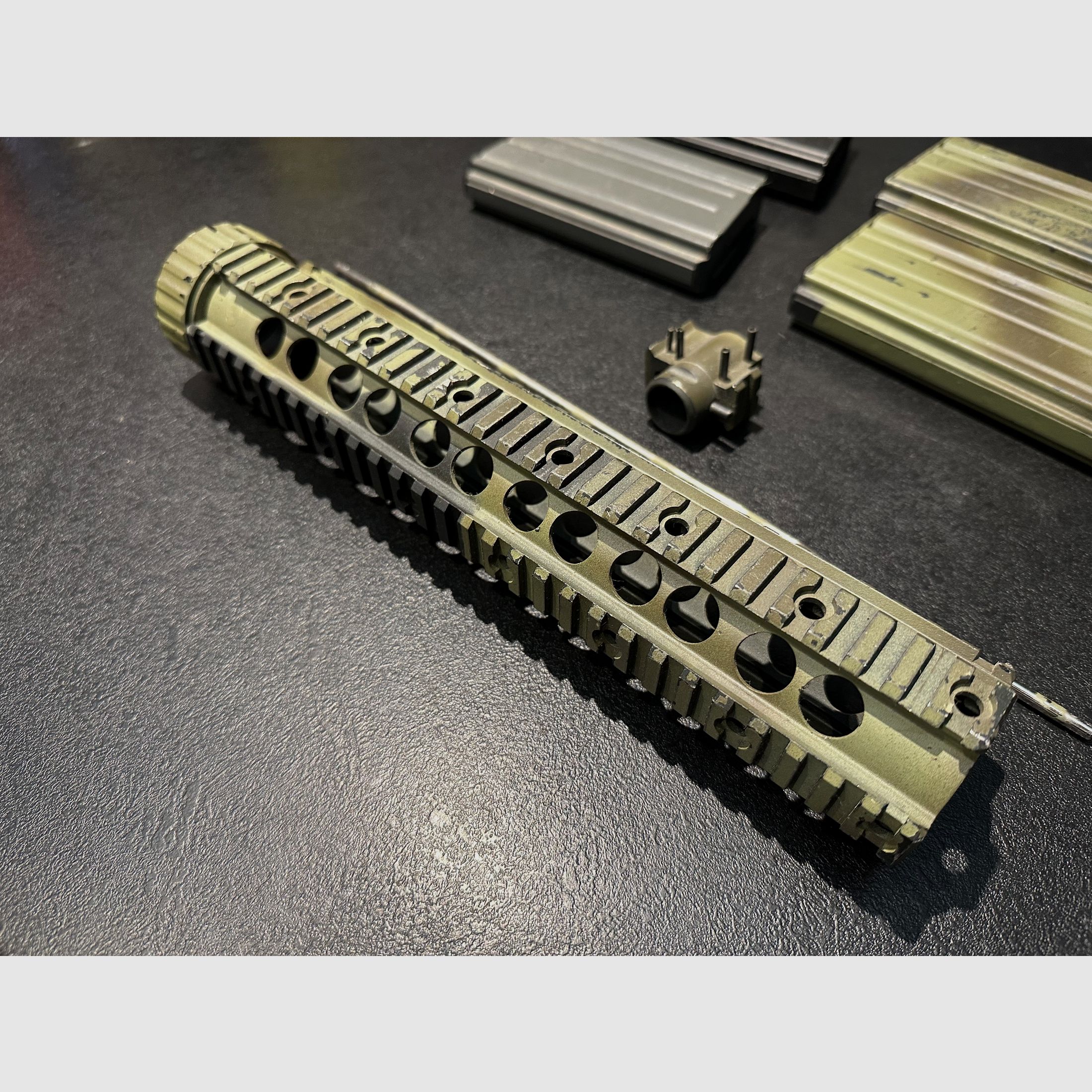 SR25 parts und Mags