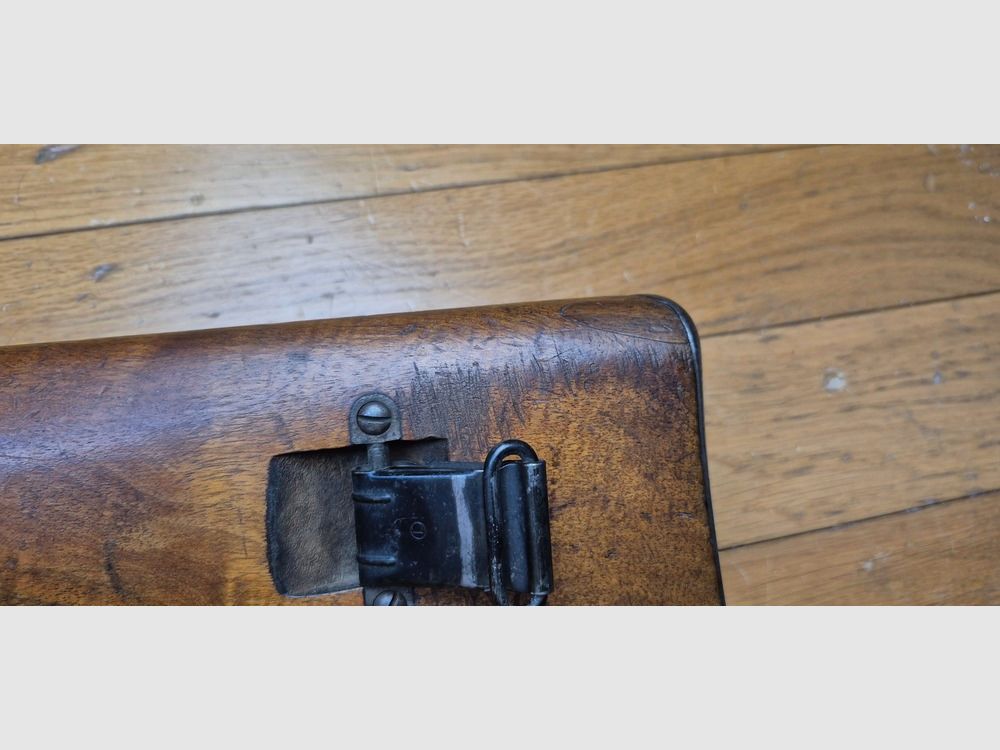 Zeldzame Zwitserse geweer 05/11 – Gebaseerd op het cavaleriegeweer 1905 systeem 1889 Schmidt Rubin, aangepast in 1911 – GP11 munitie in 7,5 x 55 Zwitsers – Goede hout, maar met reparaties – Onberispelijke mechanica en zeer mooie loop – Uitstekend klein geweer in cat. D – BE/BE+, afbeelding 31 van 45
