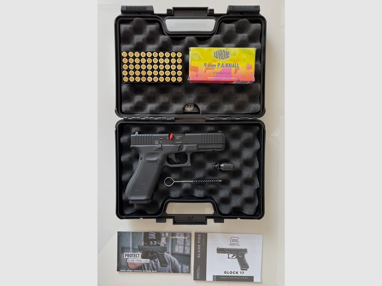 UMAREX Glock 17 Gen5 BLK 9mm P.A.K. 17R Schreckschuss - mit Zubehör (nie benutzt) in OVP