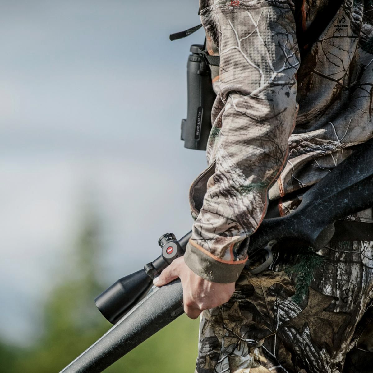 LEICA Fernglas mit Entfernungsmesser Geovid 8x42 3200.COM