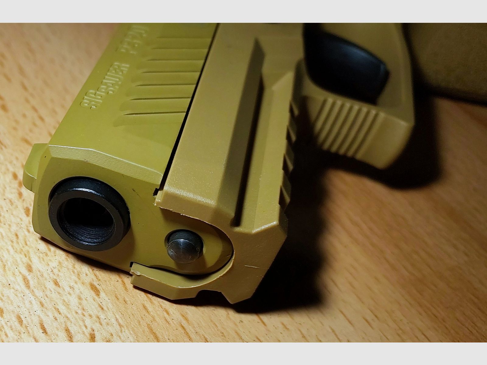 SIG SAUER P320 TAN SRS-PISTOLE 9MM P.A.K. (PTB 1038) NOWY