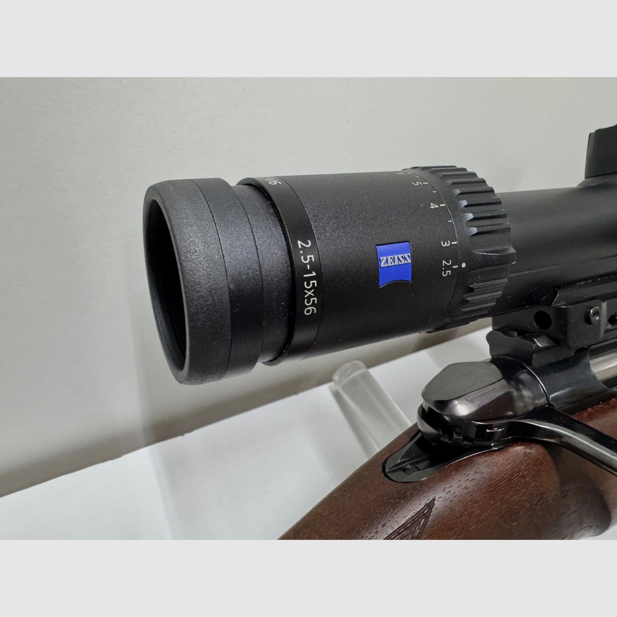 HEYM SR 30 Varmint with Zeiss Conquest V6