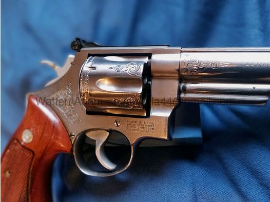 Smith & Wesson 6 inch 629-3 Stainless "de luxe