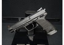 Heckler & Koch USP Expert
