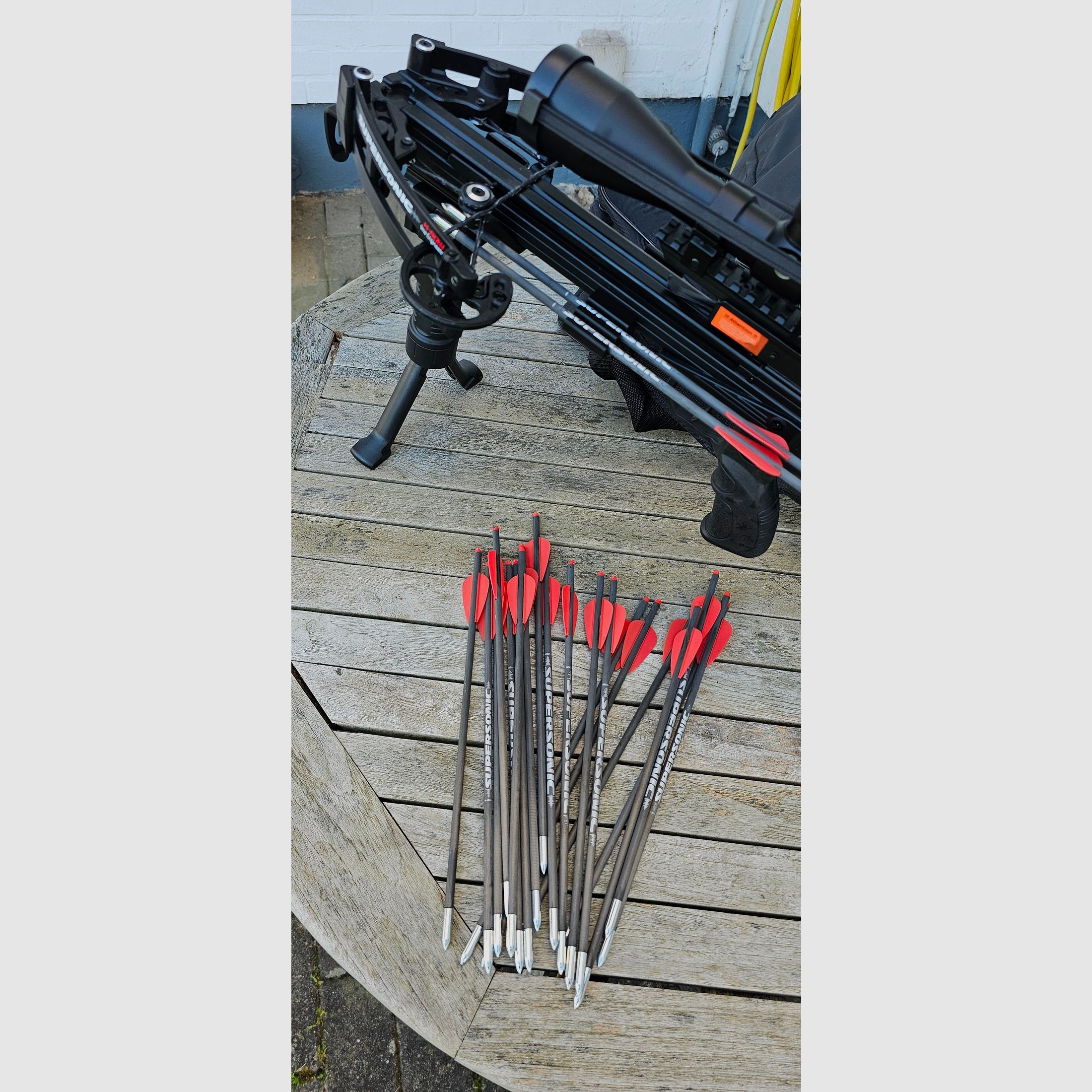 X-bow fma supersonic xl mit L Schaft und Hawk Vantage 3-9×40 Zielfernrohr