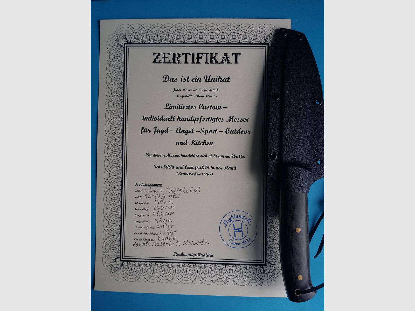 Het mes van -HighlandeR- is gemaakt van perfect uitgebalanceerd poederstaal - Elmax (Böhler-Uddeholm - Zweden).