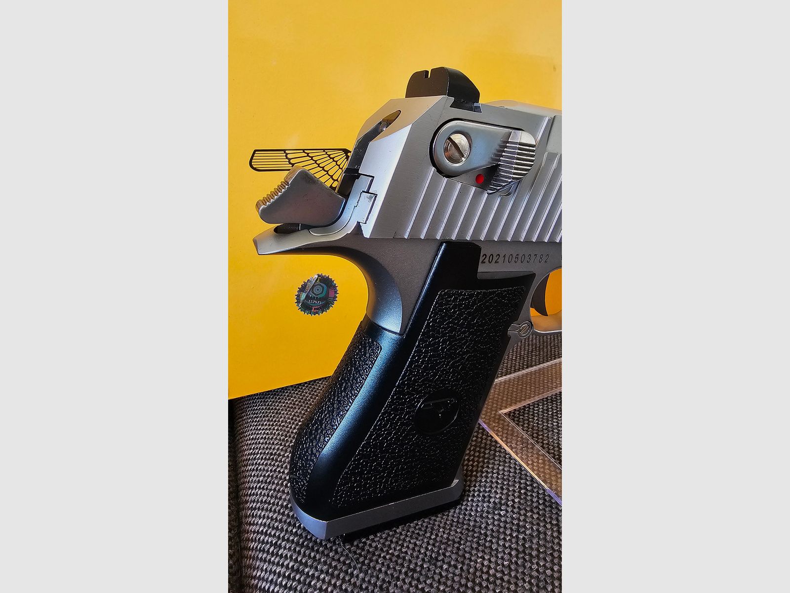 DESERT EAGLE .50AE GBB, SILVER  MAGNUM RESEARCH CYBERGUN