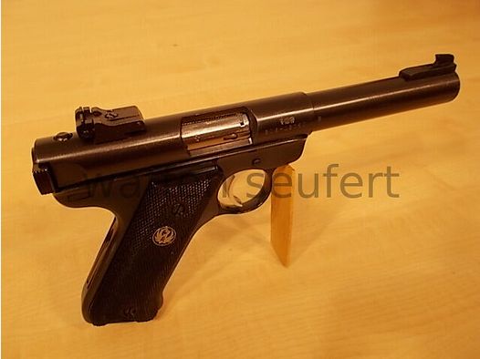 Ruger MarkII Target with spare magazine original packaging