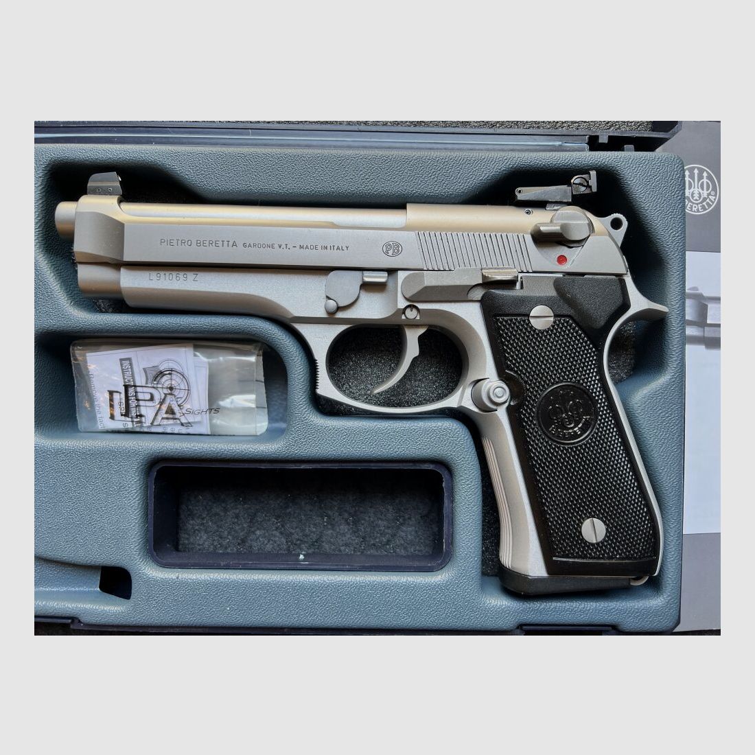Beretta 92FS INOX, stainless, Edelstahl, Kal. 9mm Luger, 9x19mm 9mmLuger, 9x19mm