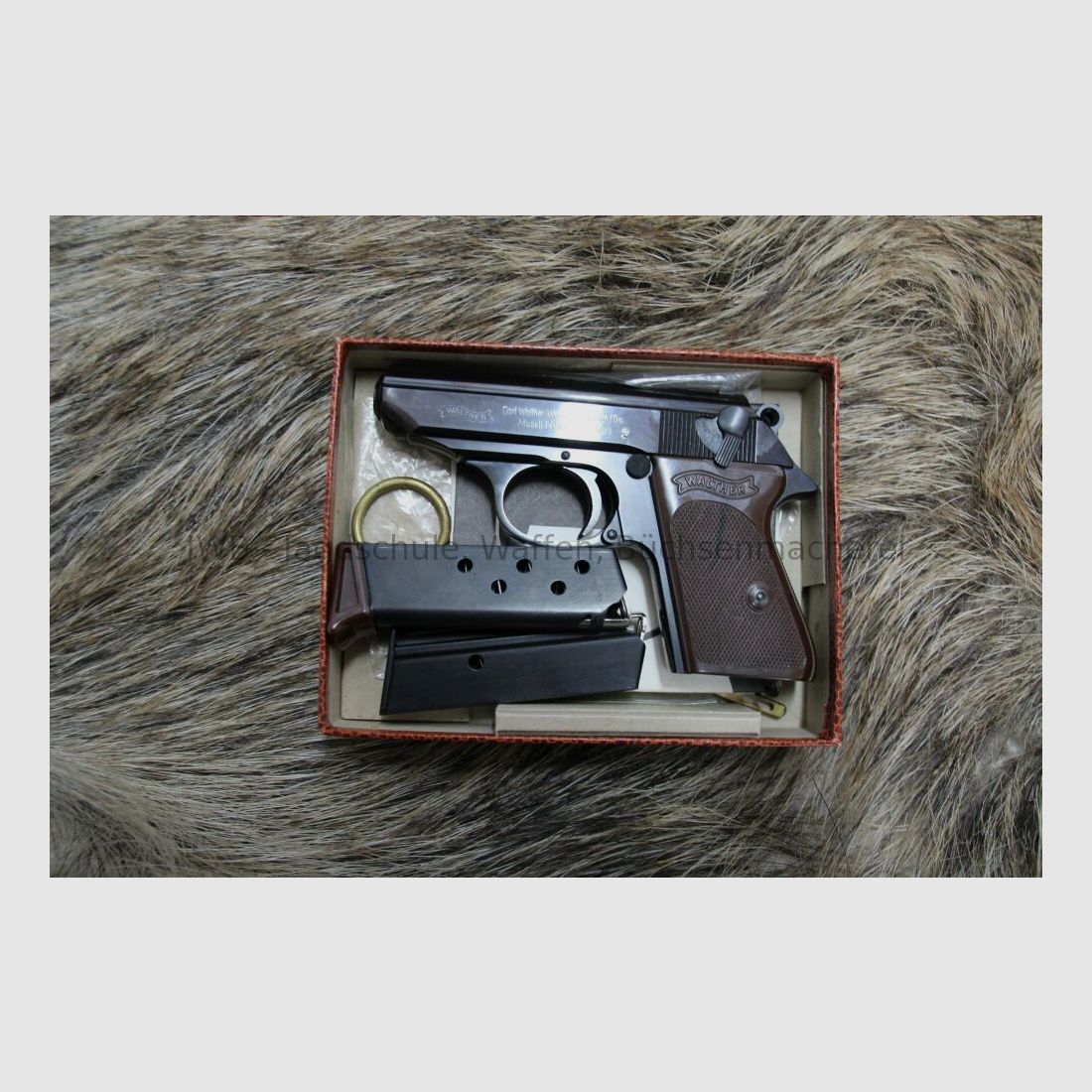 Walther PPK im Original-Karton mit 2 Magazinen 9mmBrowningK