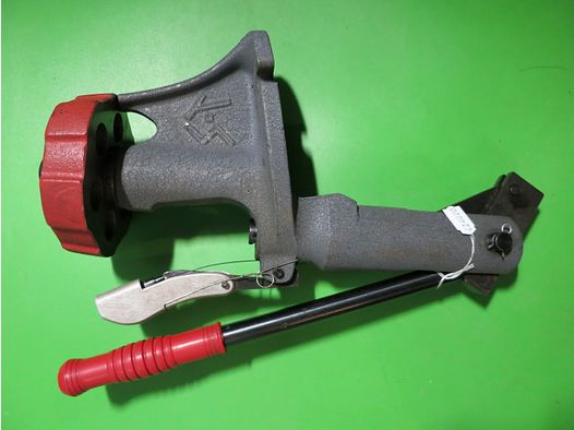 Lyman Spartan ST  6-Stationen Gusseisenpresse, der Klassiker