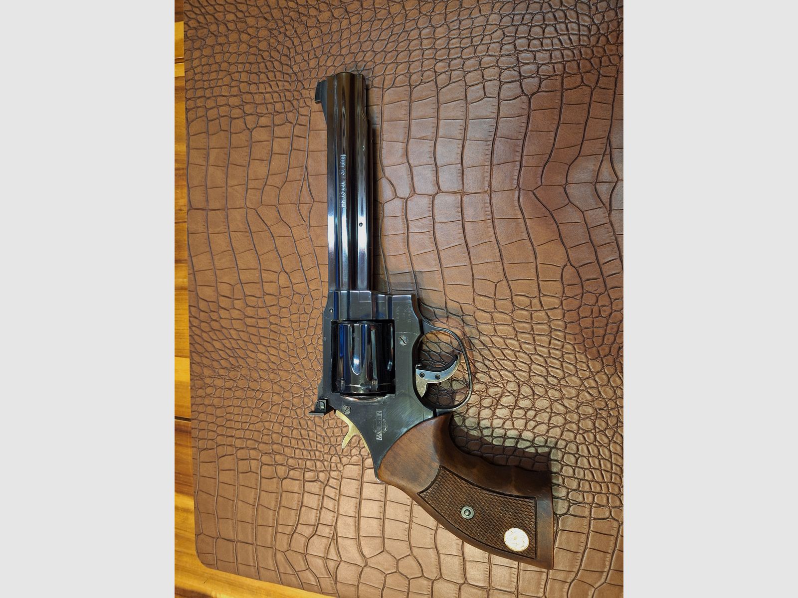 Revolver Manurhin MR 73 Kaliber .32 S&W Long 6 Zoll Lauf 