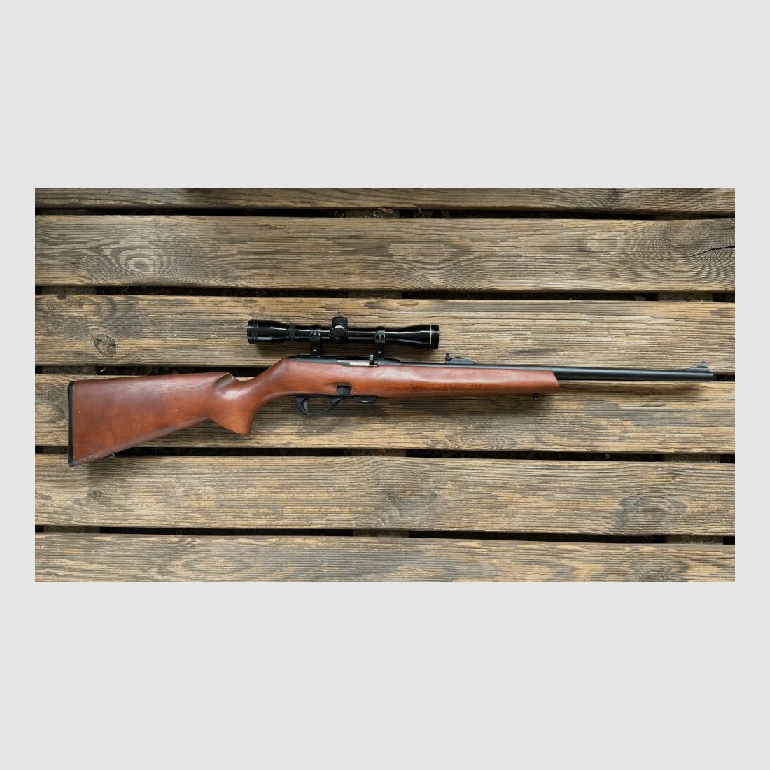 Remington Mod.597 met richtkijker 4x32 .22lr, afbeelding 1 van 3