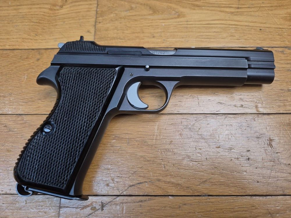 Sehr schöner SIG P210-2 Pistol – Mythos des 9 para – Militärwaffe des 4. Vertrags – Ca. 1965 – Ausgezeichnete Brünierung – Traumhaftes Funktionieren und Lauf – Prüfungszertifikat Saint-Étienne – Zustand TBE++!, Bild 17 von 23