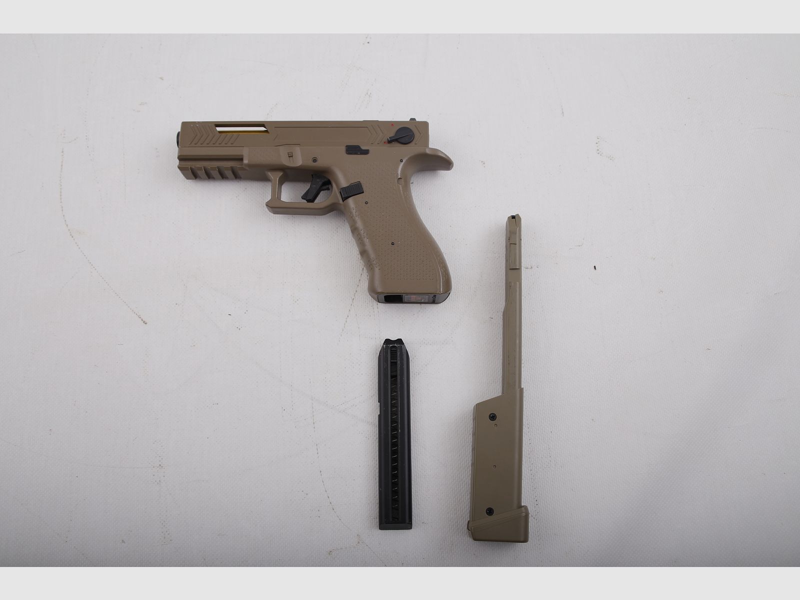 Cyma CM.131 Begadi Gen.3 Airsoft Pistole <0,5J AEG + Koffer + 2 Magazine