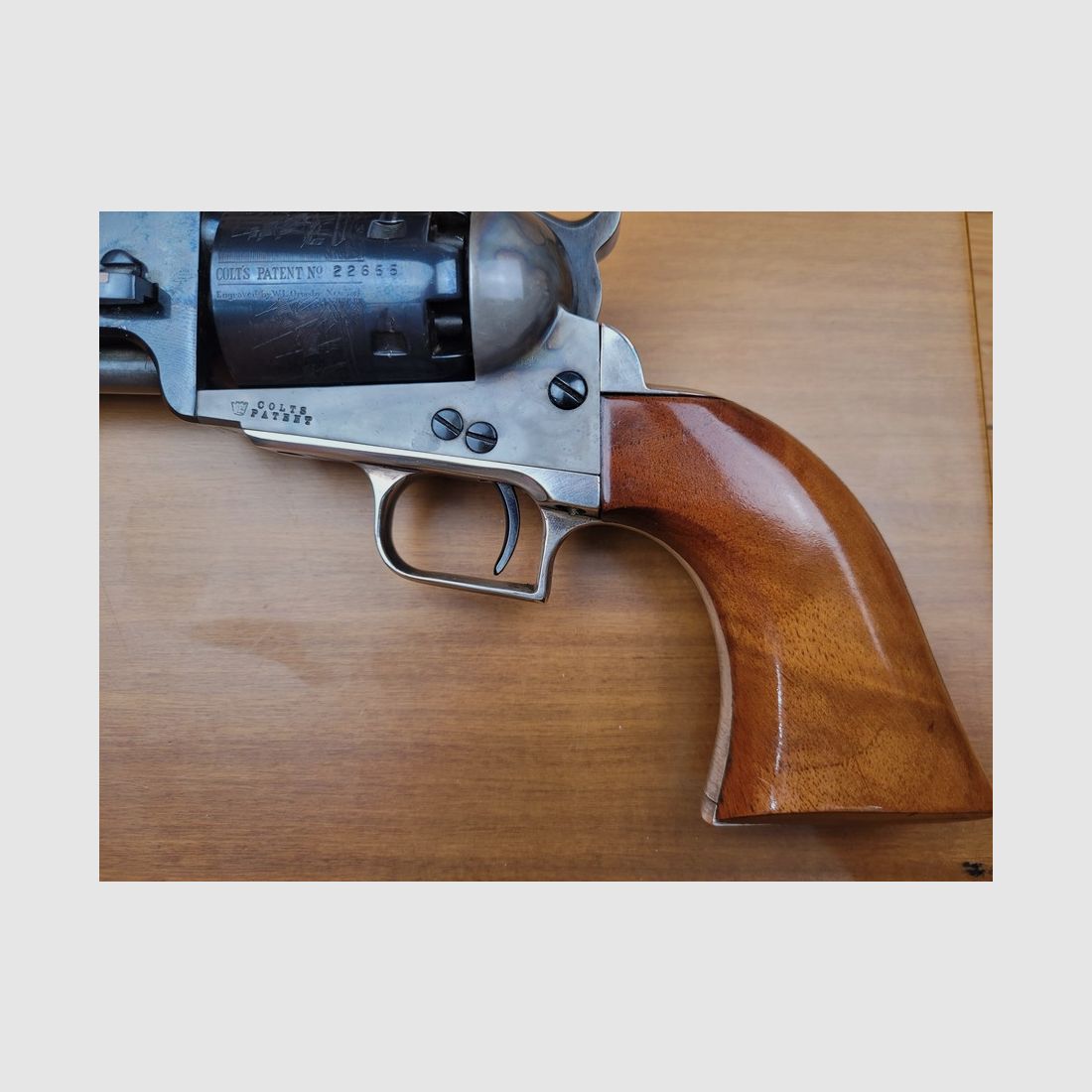 Sehr schöner Colt Revolver Schwarzpulver – Mod. 1851 Navy – SELTEN Herstellung COLT USA (nicht italienisch!) von 1977 – 6 Schuss – Kaliber 36 – sehr gut erhalten, Bild 3 von 27