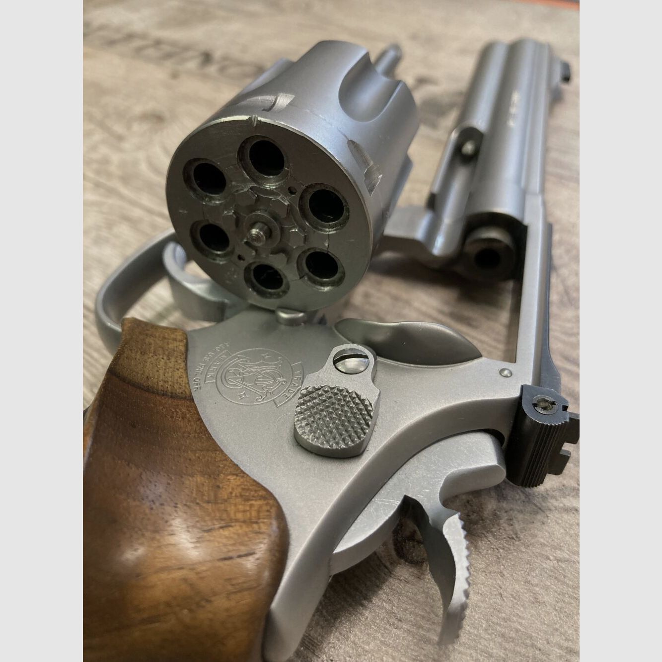 Smith & Wesson 617