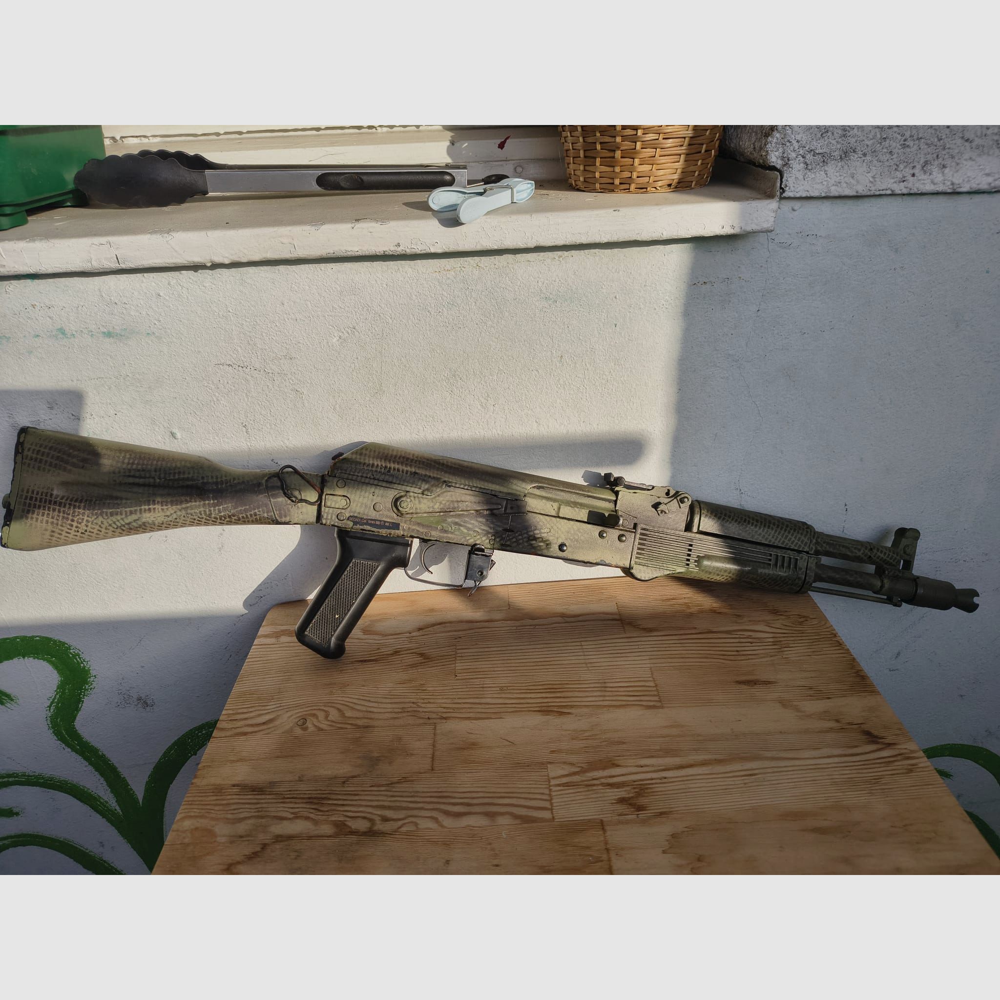 E&L AK-105 Airsoft + Diamond+ Designwaffe + Zubehör – guter Zustand, Versand möglich