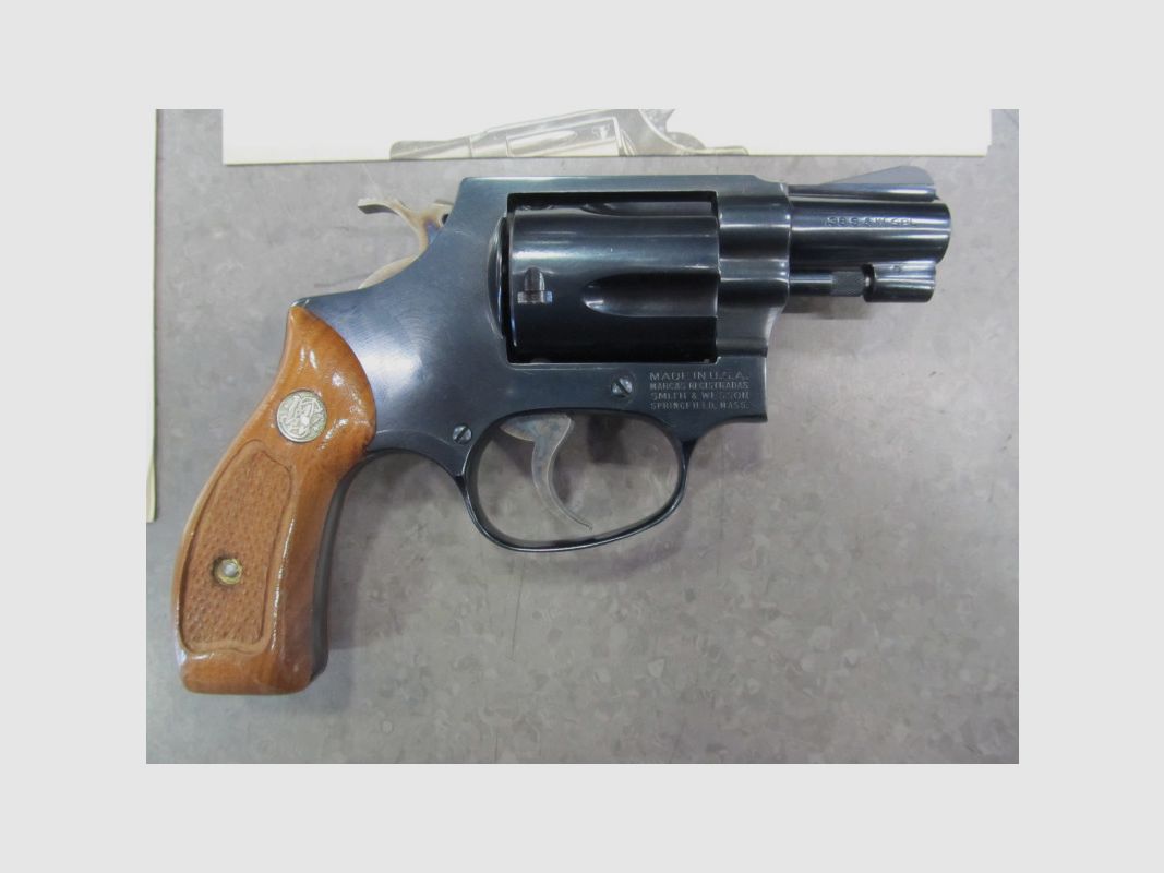 SMITH&WESSON 36 CAL .38 SPL used, image 2 of 7