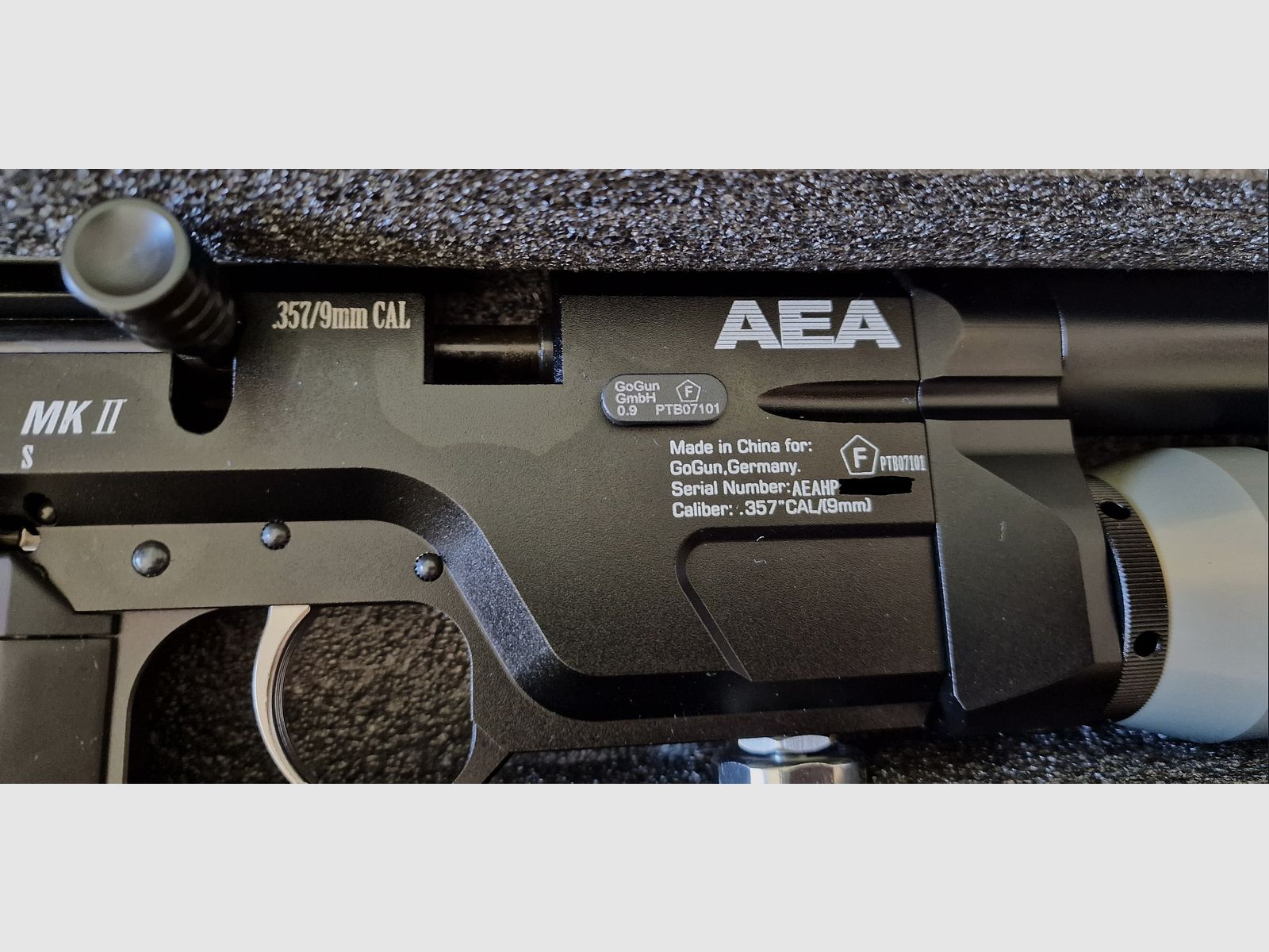 AEA HP Max MK2 con accesorios, silenciador HPMAX, tanques de aire comprimido, cargadores, silenciador