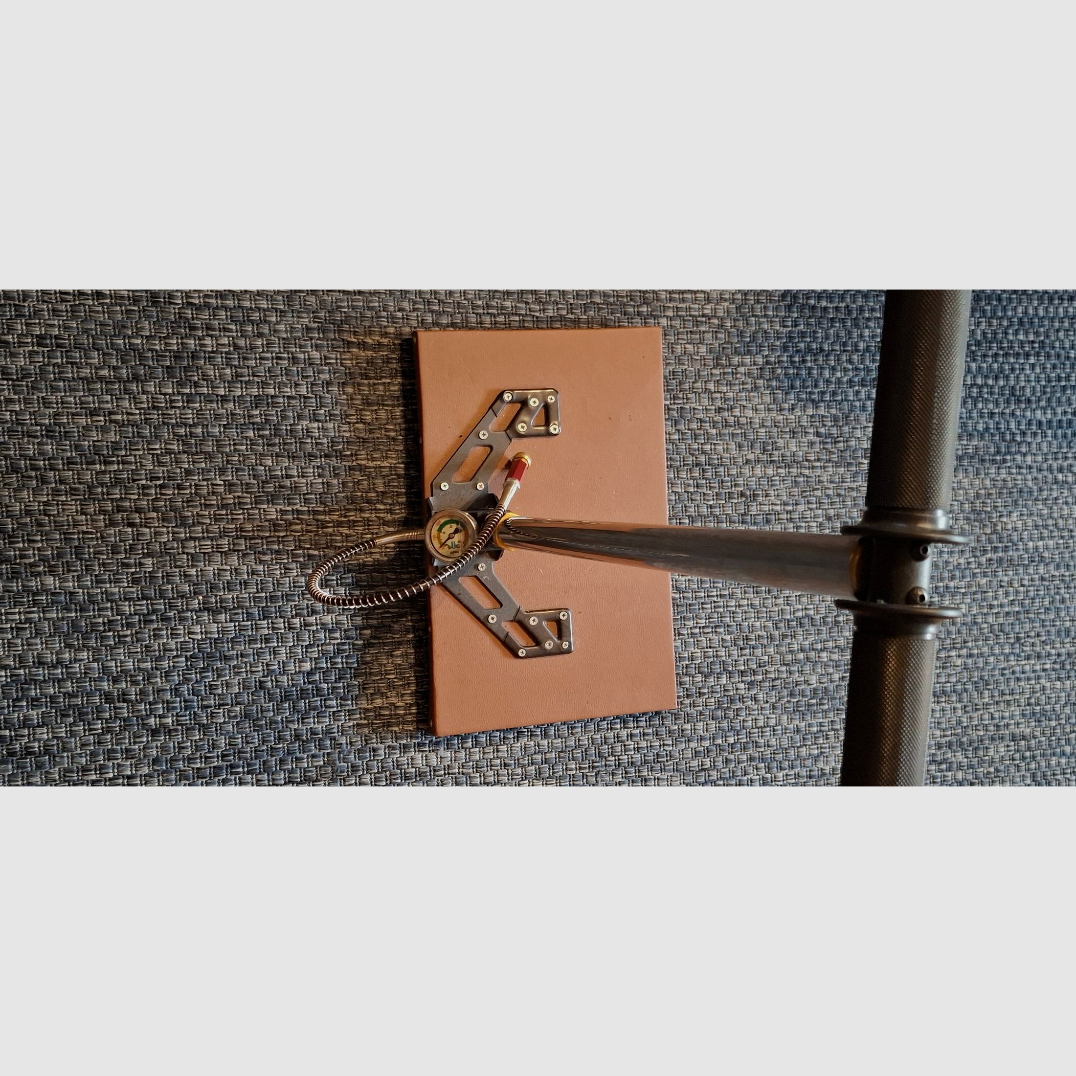 Te koop HOOGDRUKPOMP. 300 Bar. Als nieuw