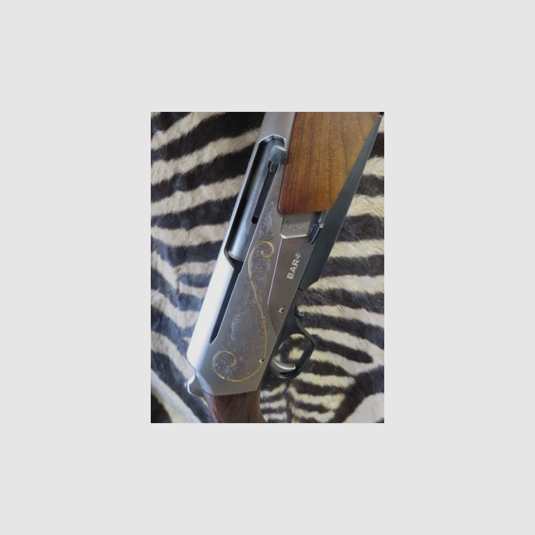 Selbstladebüchse BROWNING Bar 4X Ultimate Bayerische Klasse 4 Kal. 9,3×62 Lauf 53 cm – Waffenkoffer, Bild 5 von 11