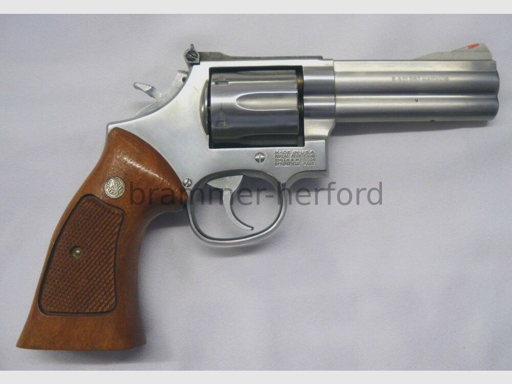 Smith & Wesson 686-3 (2)