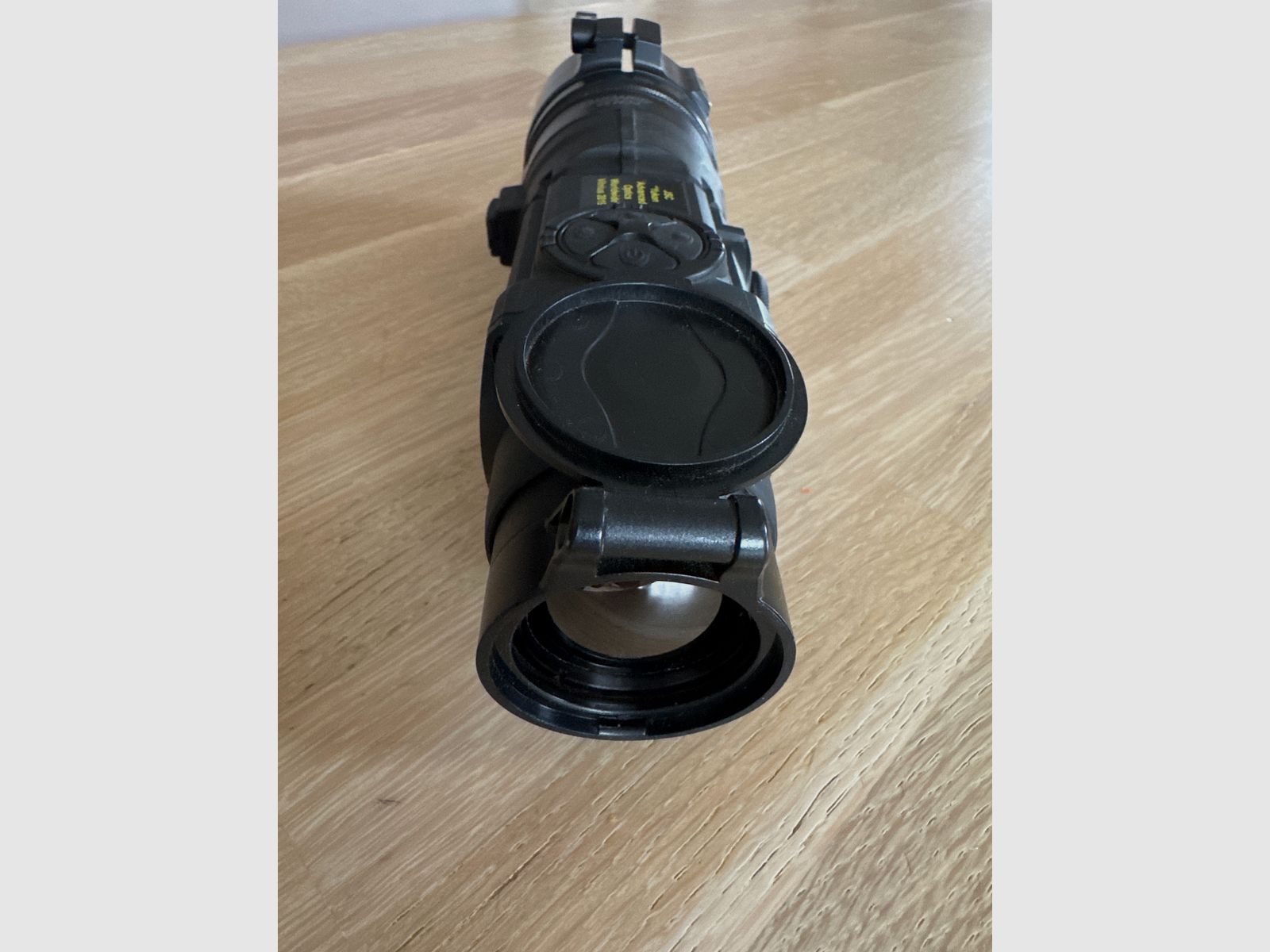 Pulsar Core FXQ35 BW termowizyjny celownik przedni inkl. Rusian -Adapter ARM 52-62 dla obiektywów 56mm)