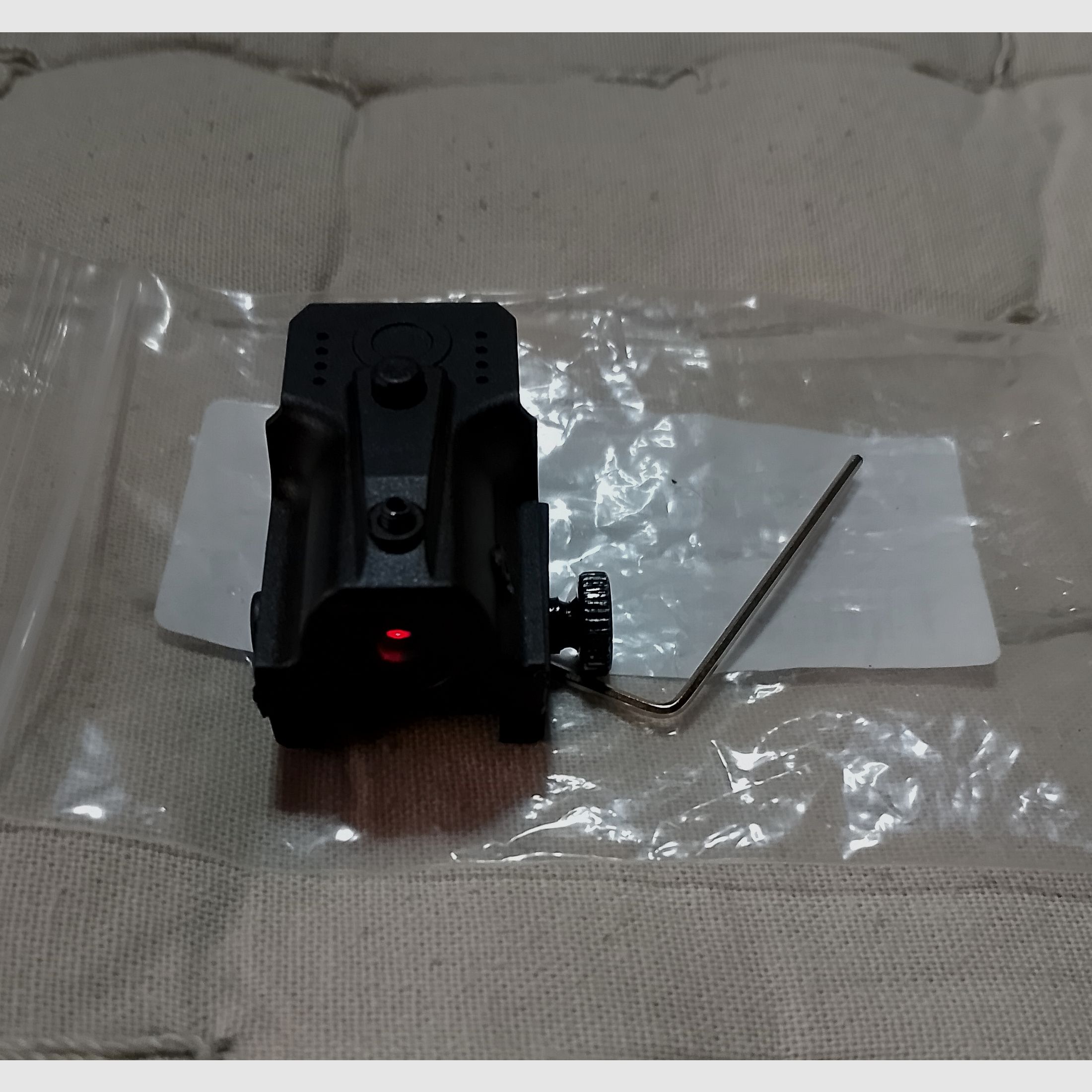 Laser Picatinny Universeel Airsoft Softair Paintball Wapen Geweer Roodpunt