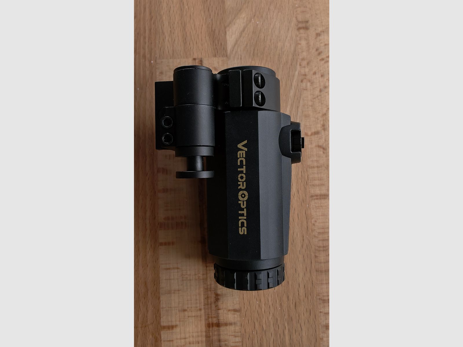 Red Dot und Vergrößerungsglas von Vector Optics