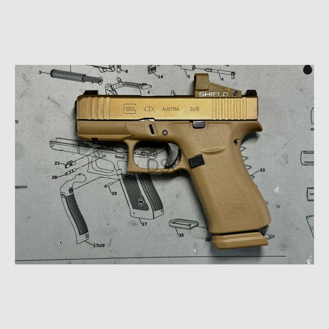 Glock 43X Coyote MOS (available for immediate delivery and including 15 round magazines) 9mm Luger