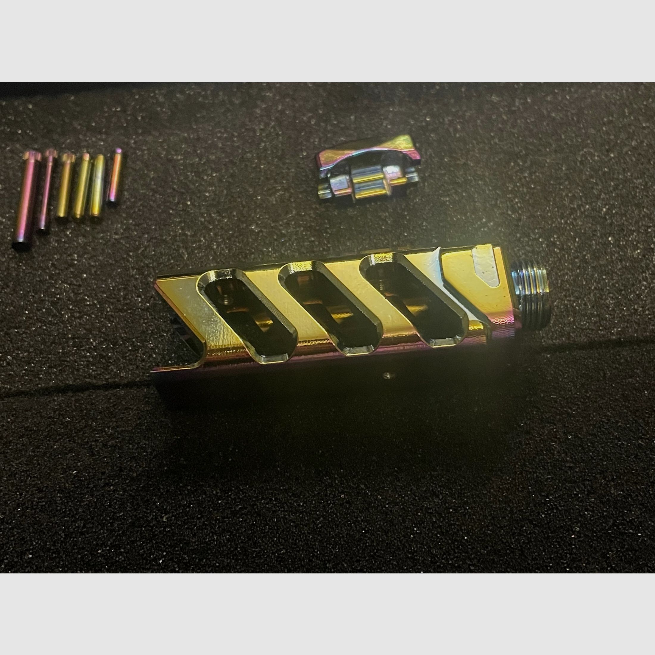 Collezione Airsoft - Tokyo Marui, HiCapa, WE - Beretta e AAP-01 aggiornamenti; portaplacca Zentauron Ares e molta attrezzatura