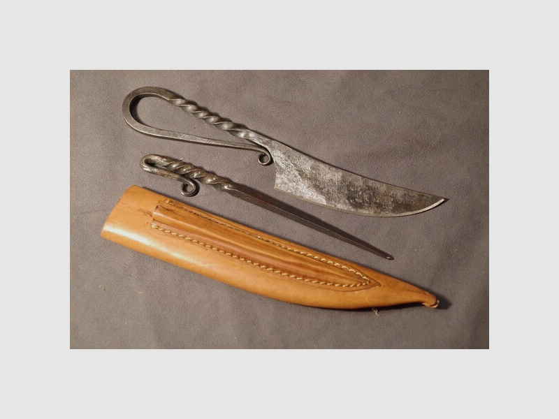 Besteck : Spieß und Messer in Leder - Scheide Mittelalter Larp geschmiedet