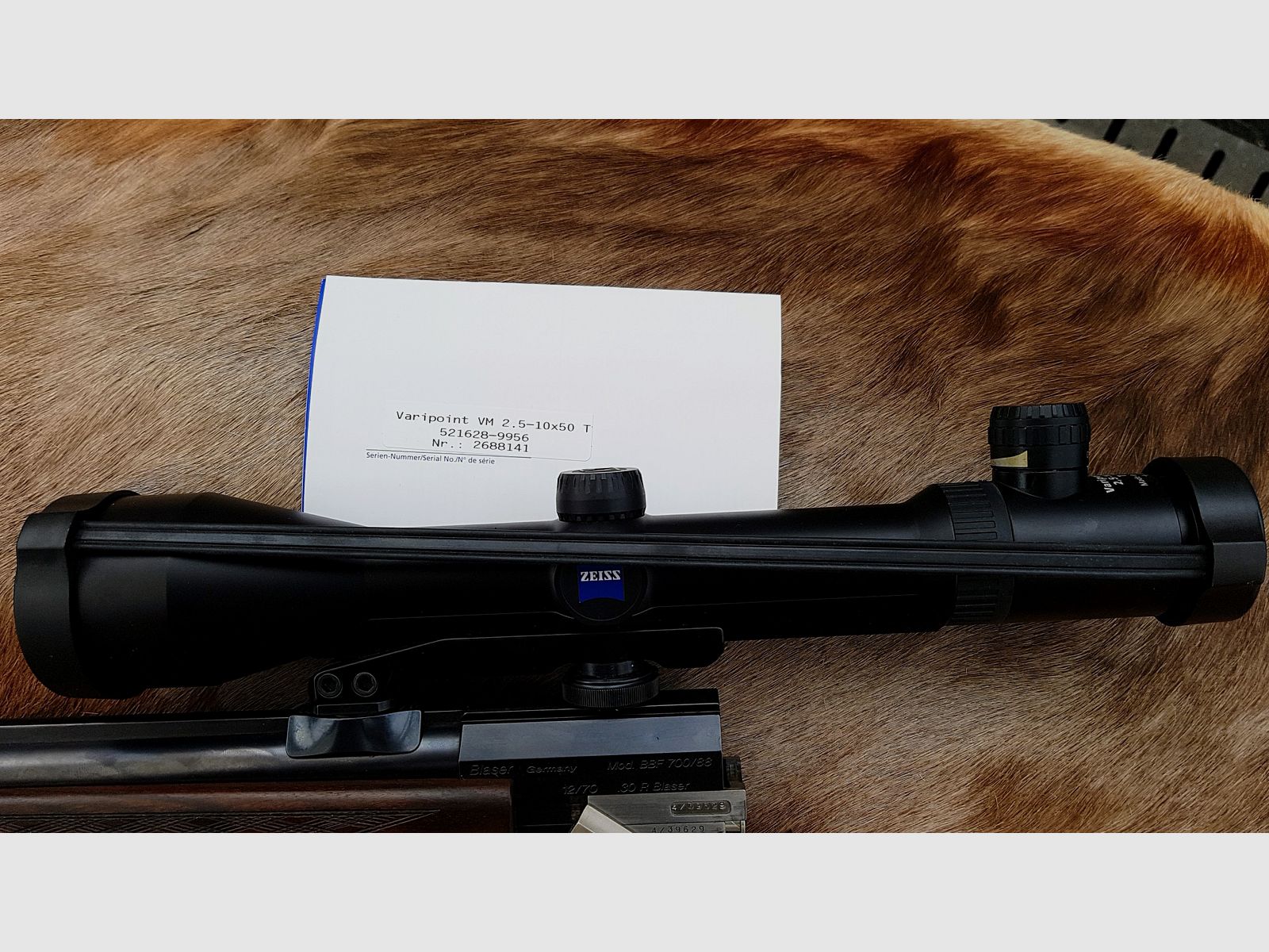 Blaser Bockbüchsflinte BBF 700/88 Kal. .30 R Blaser/12/70 mit Blaser Brückenschwenkmontage (VERKAUFSPREIS OHNE ZIELFERNROHR); ZF Zeiss Varipoint VM 2,5-10x50 T* Verkauf aber möglich