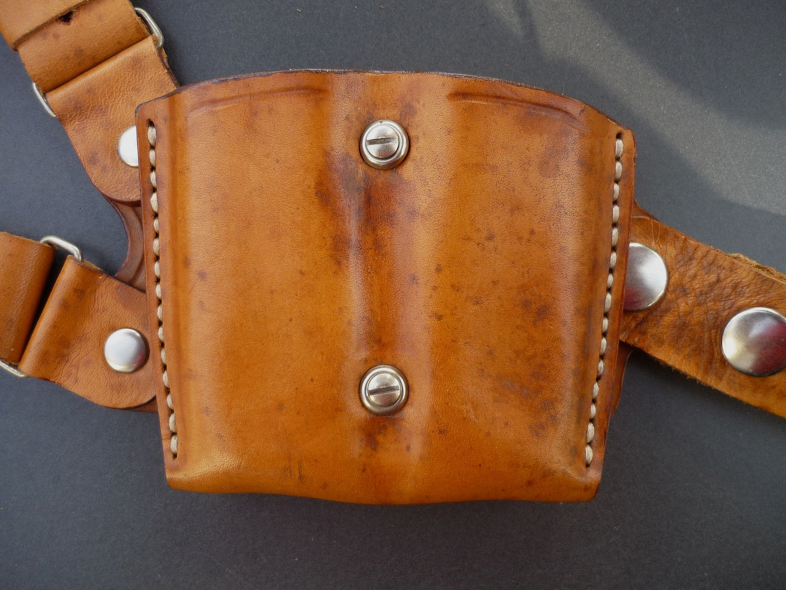 HKDesign Holster Art. Nr. 028 Schulterholster mit abknöpfbarer Mag. Tasche für SIG 226   - Rechtshänder - 2.Wahl