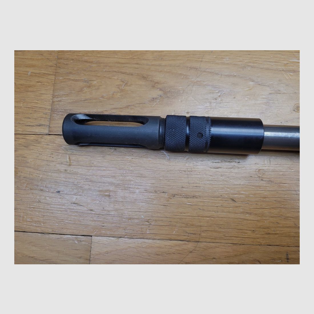 Bardzo rzadkie „przerobienie” – Zestaw lufa + zamek + tłumik do karabinu snajperskiego FR-F1 / FR-F2 w kalibrze 7,62×51 NATO lub 308 Winchester – Bardzo rzadki zestaw do przerobienia FR-F1 Dupuy lub FR-F2 jak za czasów Sarajewa lub Barkhane! – Dodatkowo jedno oryginalne magazyn FR-F1 w zestawie – Wyjątkowa okazja na rynku i w doskonałym stanie + !, zdjęcie 8 z 14