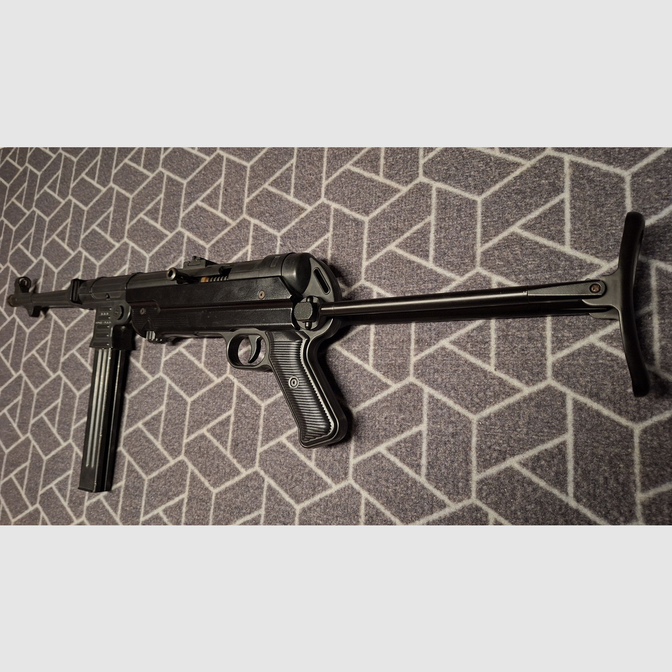 MP40 G.S.G. Pistolet maszynowy z sygnałem 9 mm P.A.K.